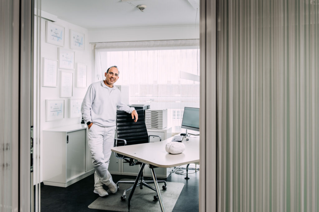 dr-safdari_simmeringer-platz_armin Daneshgar-80055 Foto von Dr. Babak Safdari - Facharzt für Neurologie und Psychiatrie, Facharzt für Psychiatrie und psychotherapeutische Medizin, Wien, Simmering